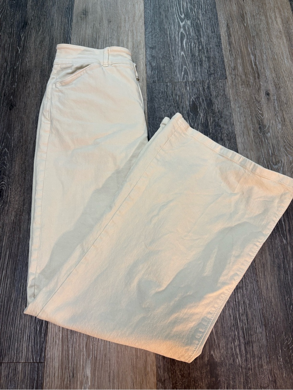 Ann Taylor Light Cream Wide Leg Jeans - Flare Fit